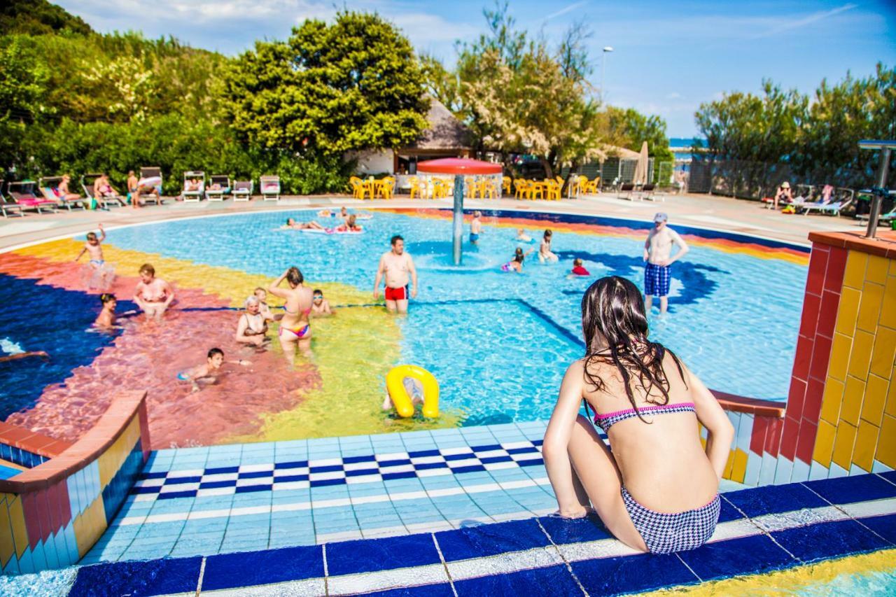 Victoria Mobilehome In Centro Vacanze San Francesco Duna Verde Εξωτερικό φωτογραφία